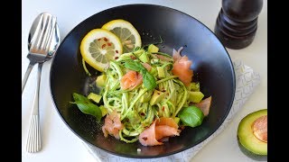 Courgetti pasta met gerookte zalm  Recept  Bettyskitchennl [upl. by Llehcor]