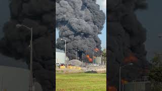 Mandatory Evacuation Order Lifted for Petroleum Refinery Fire in Louisiana [upl. by Enetsirhc504]