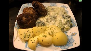 Frikadellen mit Rahmporree und Kartoffeln [upl. by Pevzner]