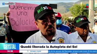 Liberan la Autopista del Sol tras bloqueos por parte de maestros  Noticias con Crystal Mendivil [upl. by Rabma]