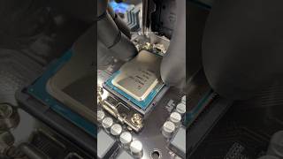 ASMR CPU installation intel i5 12400F shorts [upl. by Thurlow517]