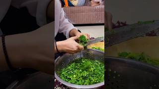 Sardia yani hari sabjiya🥶 nehabisht cooking pahadi palak ytshorts food homemadefood likeme [upl. by Ori]