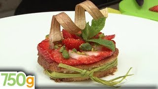 Tartelette aux fraises et à la rhubarbe  750g [upl. by Rexferd]