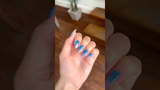 Vackra blåa ombre naglar 💙💅🏼trydippi dippi dippinails dippikit nails nailinspo [upl. by Aicatsanna]