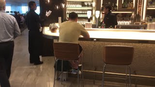 The Delta Airlines Lounge at Haneda Airport Tokyo and the buffet 羽田空港のデルタラウンジ [upl. by Gayla]