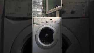 Lavatrice Indesit IWUD41051 express 20 minuti [upl. by Notreb]