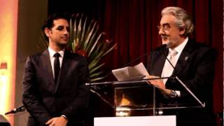 JUAN DIEGO FLOREZ RECEIVES THE quotPLACIDO DOMINGOquot 2009 AWARDHLAO [upl. by Nois]