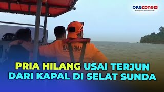 Pria Nekat Terjun dari KMP Reina yang Sedang Berlayar di Perairan Selat Sunda [upl. by Michaud185]