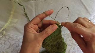 Knitting  Very Stretchy Picot Crochet Bind Off [upl. by Vincenz]