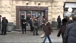 Muscovites mourn bomb attack victims [upl. by Etram739]