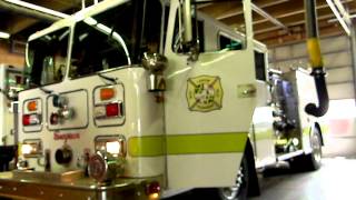 WLHVFD 1988 Seagrave Engine 482 6v92 Start [upl. by Maressa]