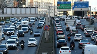 Périphérique parisien  un premier tronçon de 13km passera à 50kmh contre 70kmh ce mardi [upl. by Glynas]