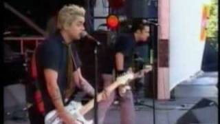 Green Day  Hitchin A Ride Live  V98 Festival [upl. by Sarine]