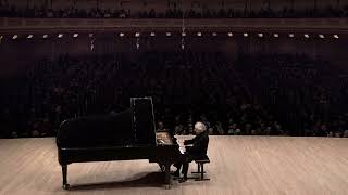 András Schiff  Beethoven  Piano Sonata No 30 in E major Op 109 Carnegie hall 2015 [upl. by Kassie]