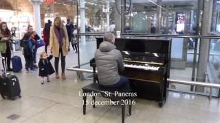 Public Piano StPancras Station CarolOfTheBells and  read info [upl. by Punke188]