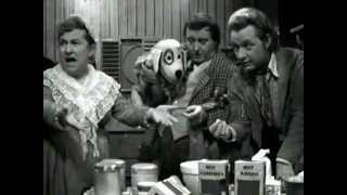 RTE Wanderley Wagon Christmas Special 1971 Original Tune [upl. by Hayalat]