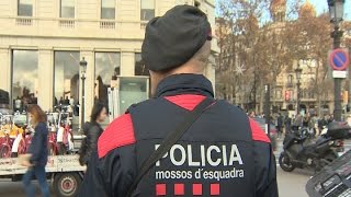 Barcelona refuerza la seguridad para Fin de Año [upl. by Durwood838]