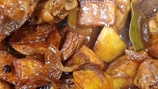 Adobong manok na may patatas😋 mamaemmchannel7057 [upl. by Aleakam]