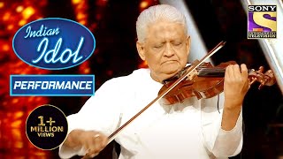 Pyarelal Ji ने Violin बजाके जीता सब का दिल  Indian Idol Season 10 [upl. by Yoshiko660]