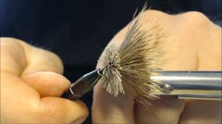 Monofilament streaking caddis video Tied by flytier Per Ivar Ekeberg [upl. by Beret]