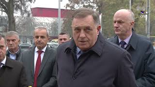 Dodik i Višković na gradilištu kružnog toka kod Kampusa [upl. by Narah445]