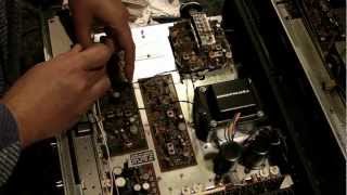 How to replace the fuse bulbs from a Marantz 2225 [upl. by Thalia]