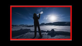 Musique de chambre froide sur instruments de glace en Norvège [upl. by Aehsila449]