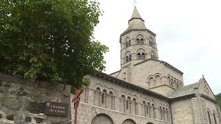 Patrimoine  Orcival son église son histoire et ses gourmandises [upl. by Rivera]