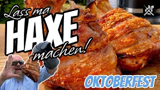 Knusprige Schweinshaxe Oktoberfest in Berlin  030 BBQ [upl. by Jasen320]