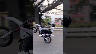 CRF 150 Wheelie berdua crf hondacrf crf150rb viralvideo crf150supermoto crf150l [upl. by Crow]