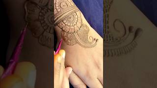 Very simple wala design very easy backhand design flower wali pretty heena latest design short [upl. by Iblok]