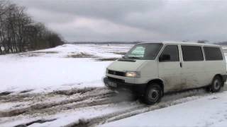 VW T4 Syncro  General Grabber AT HTP 21575 R15 Test Spielen im Schmodder [upl. by Morgenthaler]