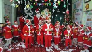 Nhảy Gangnam Style cùng ông già Noel [upl. by Euqram]