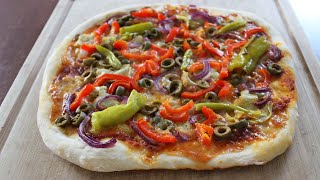 Pikante Gemüse Pizza mit selbstgemachtem einfachen Pizzateig und leckerer Pizzasoße  Canans Rezepte [upl. by Anaihsat]