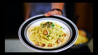 Easy Carbonara Pasta with Bacon  5 ingredients  10 min [upl. by Eneirda175]