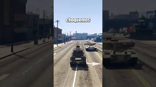 Tanque vs Coche en Todos los GTA 🚗💥🛡️ [upl. by Yelsnya]