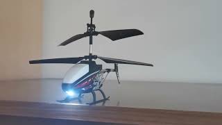 Ferngesteuerter Hubschrauber RC Flug Indoor [upl. by Merriott409]