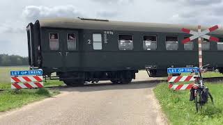 Onbewaakte spoorwegovergang BeekbergenDutch Railroad Crossing [upl. by Ahsotal]