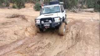 76 Series Landcruiser  35s  big lift  Mundaring Powerlines  wwwoffroadwacom [upl. by Hayimas]