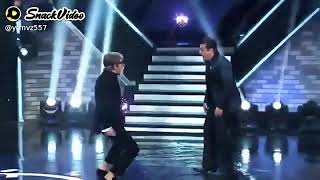 Amitabh Bachun DanceBala bala song  Salman khan huss huss k pagal hogy [upl. by Sherie732]