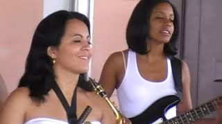 Musica cubanas salsa Mujeres salseras cantantes Son cubano para bailar Moraima El cuarto de Tula [upl. by Gaiser]