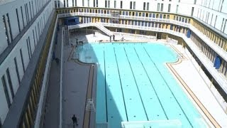 La piscine Molitor à Paris suscite la polémique  2105 [upl. by Helgeson447]