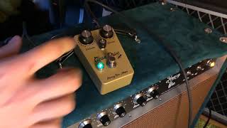 Honey Bee Amps  Clean Drive [upl. by Bekha]