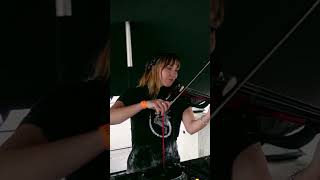 Our cameraman gets heckled 💀 Electric Violin x Vocals DJ Performance [upl. by Lucilla426]