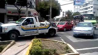 Asi operan las gruas en la ciudad de mexico [upl. by Ihc]