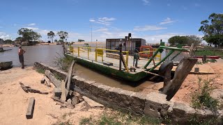 A BALSA CONTINUA PARADA A MAIS DE 20 DIAS EM ARAMBAREA TRAVESSIA SÓ COM O BARCO DOS BOMBEIROS [upl. by Annid]