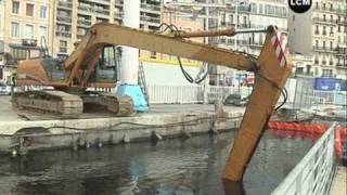 Le VieuxPort sondé par les archéologues Marseille [upl. by Hyatt]