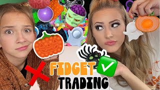 FIDGET TRADING HALLOWEEN EDITION 👻🧡 WHO GOT SCAMMED 😤 [upl. by Enilrek530]