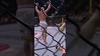 Há 18 anos Tito Ortiz vencia a revanche com Ken Shamrock em duelo de lendas do UFC 🗓 [upl. by Anailil]