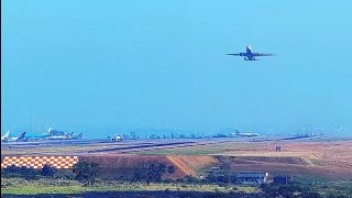 AVIÃO DA AZUL DECOLA PARA FAZER VOO DE TESTES E NÃO USA NEM A METADE DA PISTA EM CAMPINAS VIRACOPOS [upl. by Toddie813]